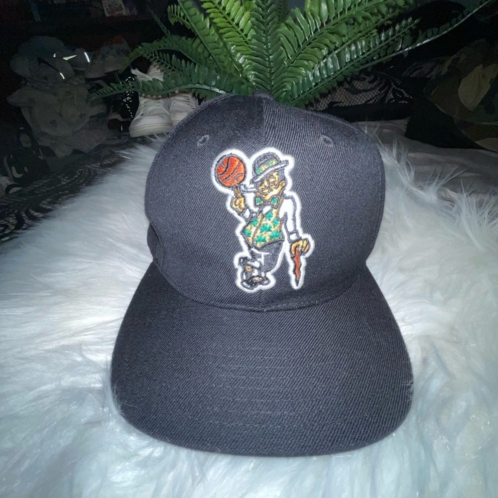 Celtics hat like new